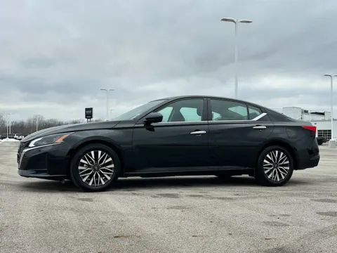 More photos of 2024 Nissan Altima 2.5 SV at Braden Cadillac GMC, OH