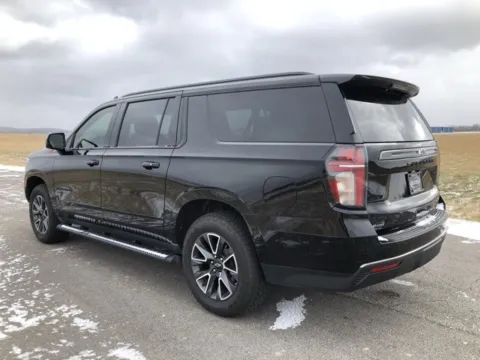 More photos of 2022 Chevrolet Suburban Z71 at Braden Cadillac GMC, OH