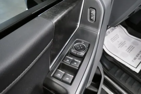 More photos of 2022 Ford F-150 at Braden Cadillac GMC, OH