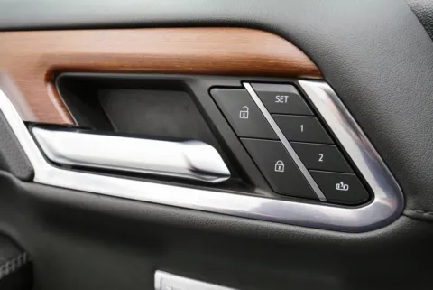 More photos of 2023 GMC Sierra 1500 Denali at Braden Cadillac GMC, OH