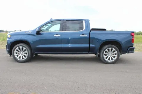 More photos of 2019 Chevrolet Silverado 1500 High Country at Braden Cadillac GMC, OH