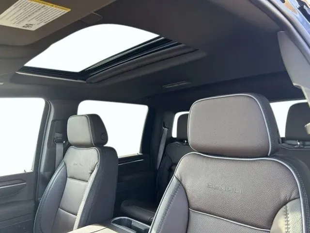 GMC Sierra photo 35