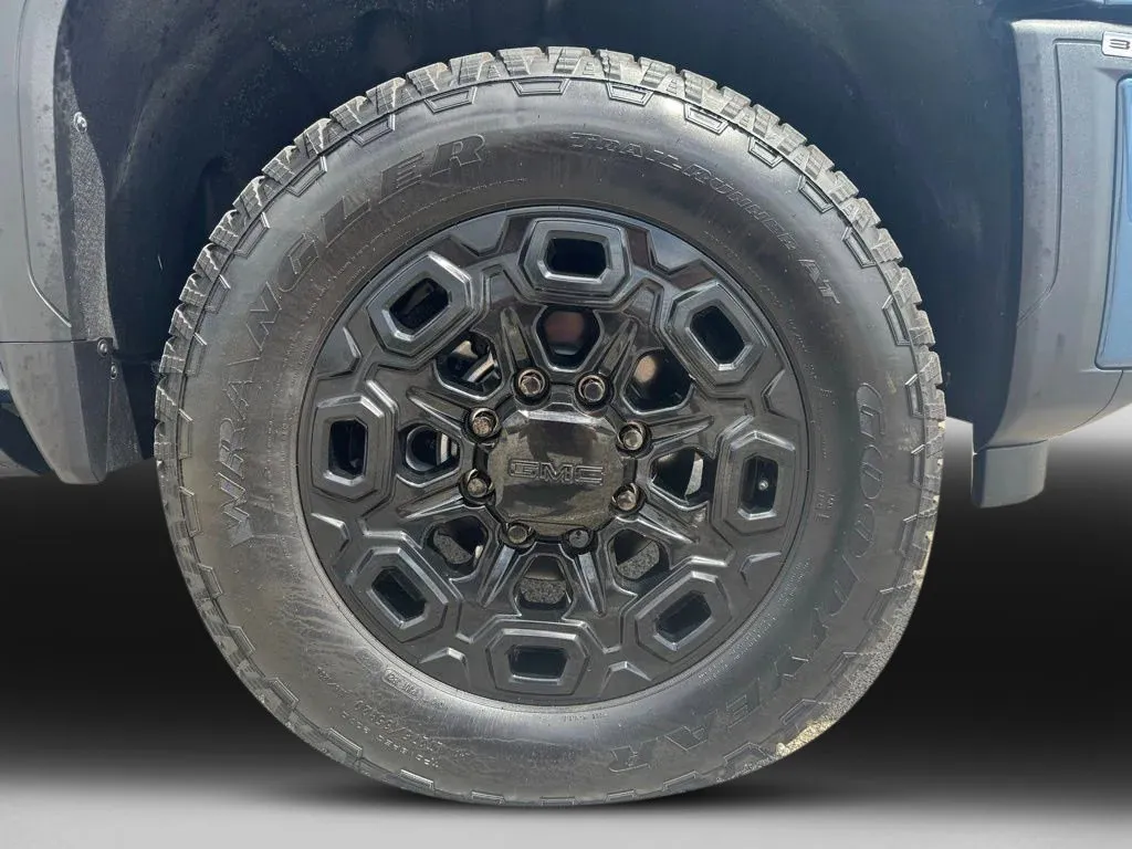 GMC Sierra photo 37