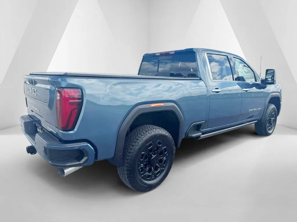 GMC Sierra photo 7
