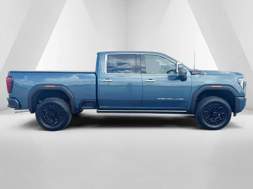 GMC Sierra photo 8