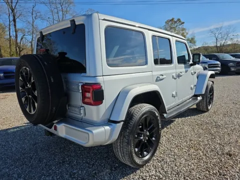 More photos of 2022 Jeep Wrangler Unlimited Sahara High Altitude at Braden Cadillac GMC, OH