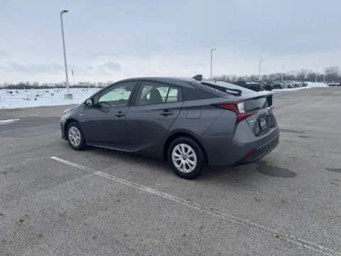 More photos of 2021 Toyota Prius LE at Braden Cadillac GMC, OH