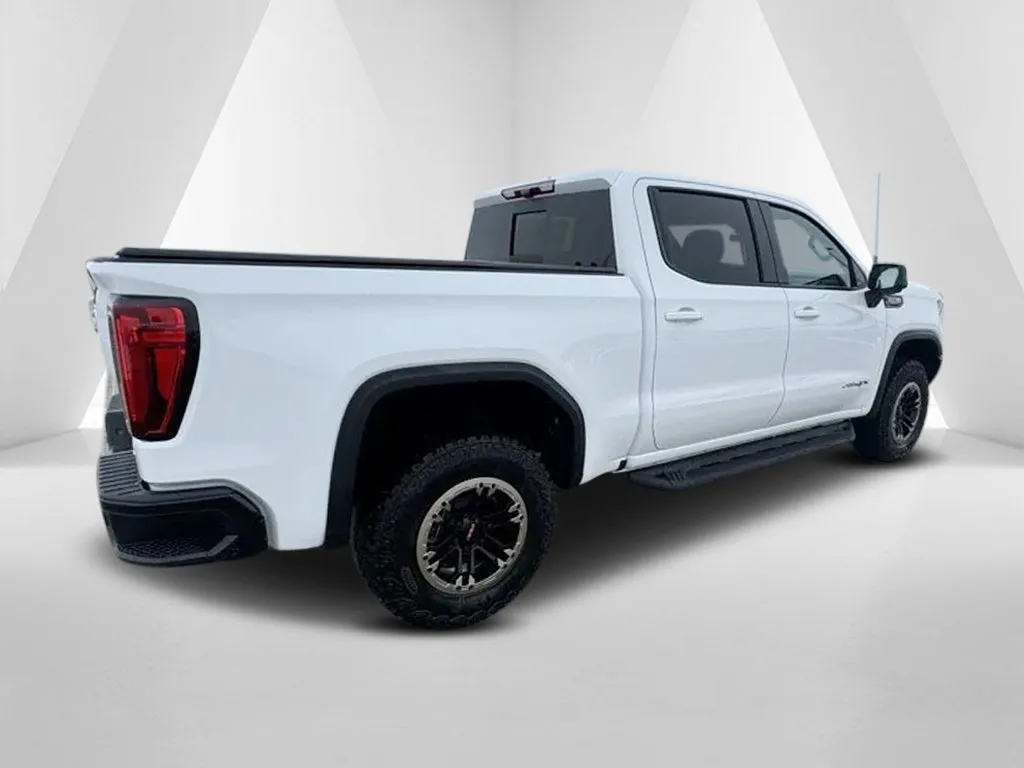 GMC Sierra photo 7
