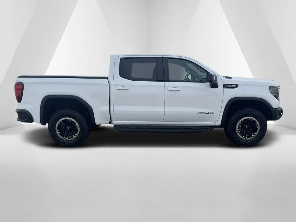 GMC Sierra photo 8