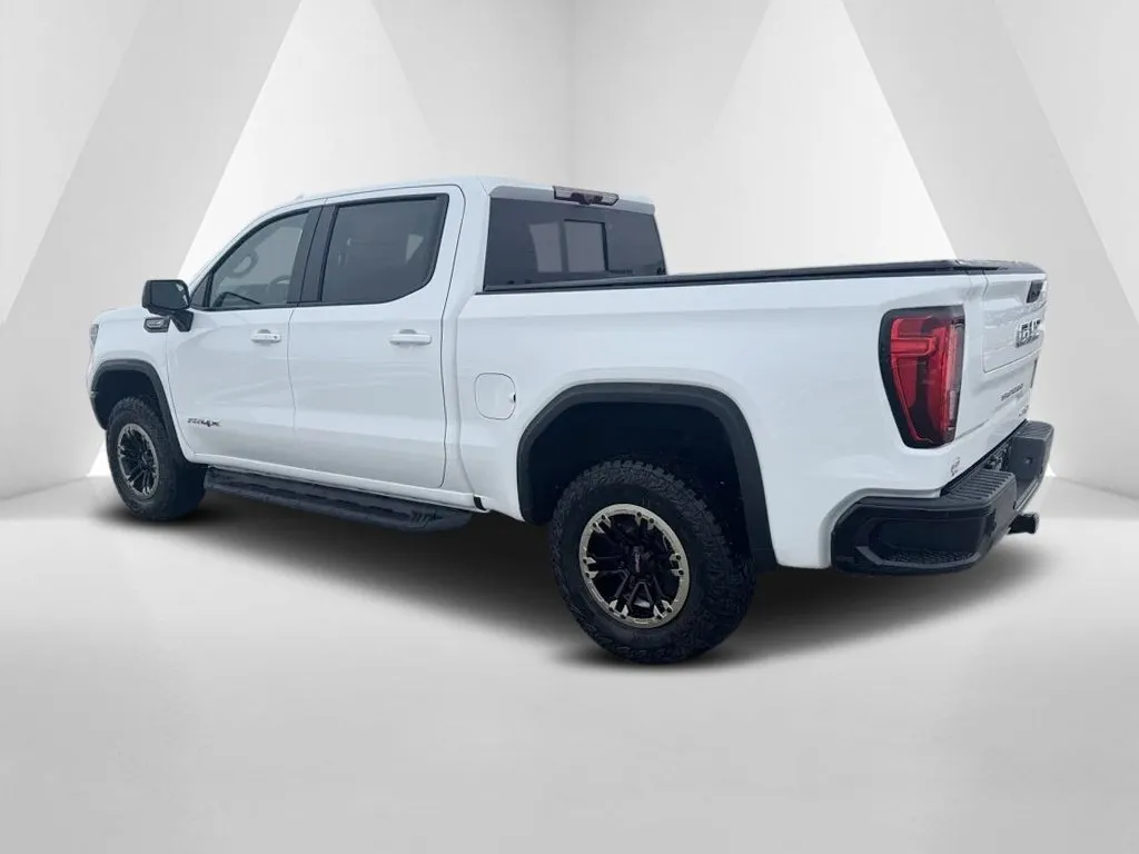 GMC Sierra photo 4