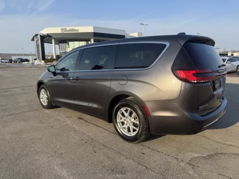 More photos of 2023 Chrysler Pacifica Touring L at Braden Cadillac GMC, OH