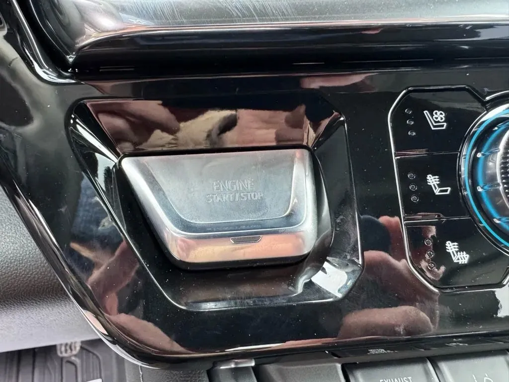 GMC Sierra photo 30
