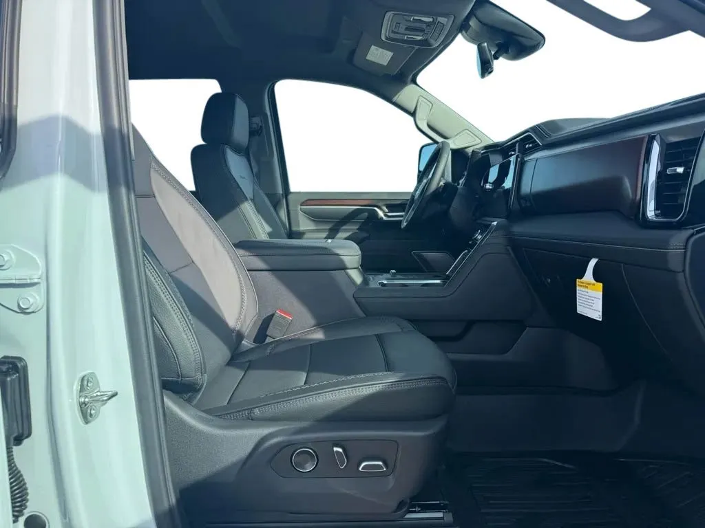 GMC Sierra photo 16