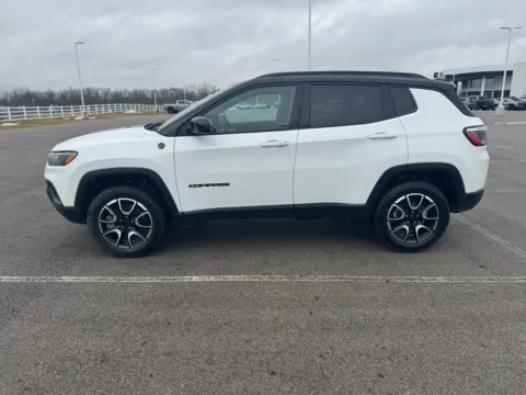 More photos of 2024 Jeep Compass Trailhawk at Braden Cadillac GMC, OH