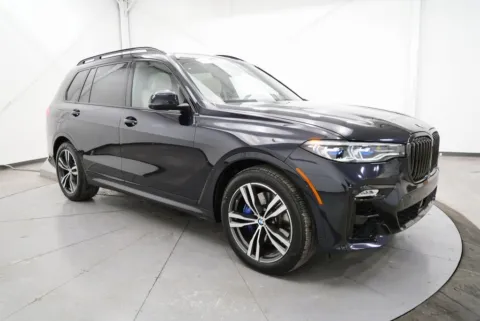 Black 2022 BMW X7 M50i for sale in Carroll, OH