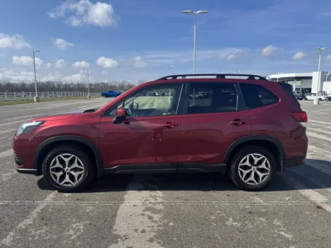 More photos of 2024 Subaru Forester Premium at Braden Cadillac GMC, OH