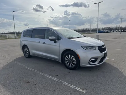 Silver 2023 Chrysler Pacifica Hybrid Touring L for sale in Carroll, OH