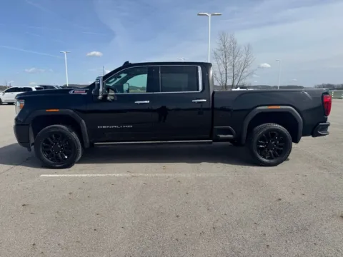 More photos of 2022 GMC Sierra 3500HD Denali at Braden Cadillac GMC, OH