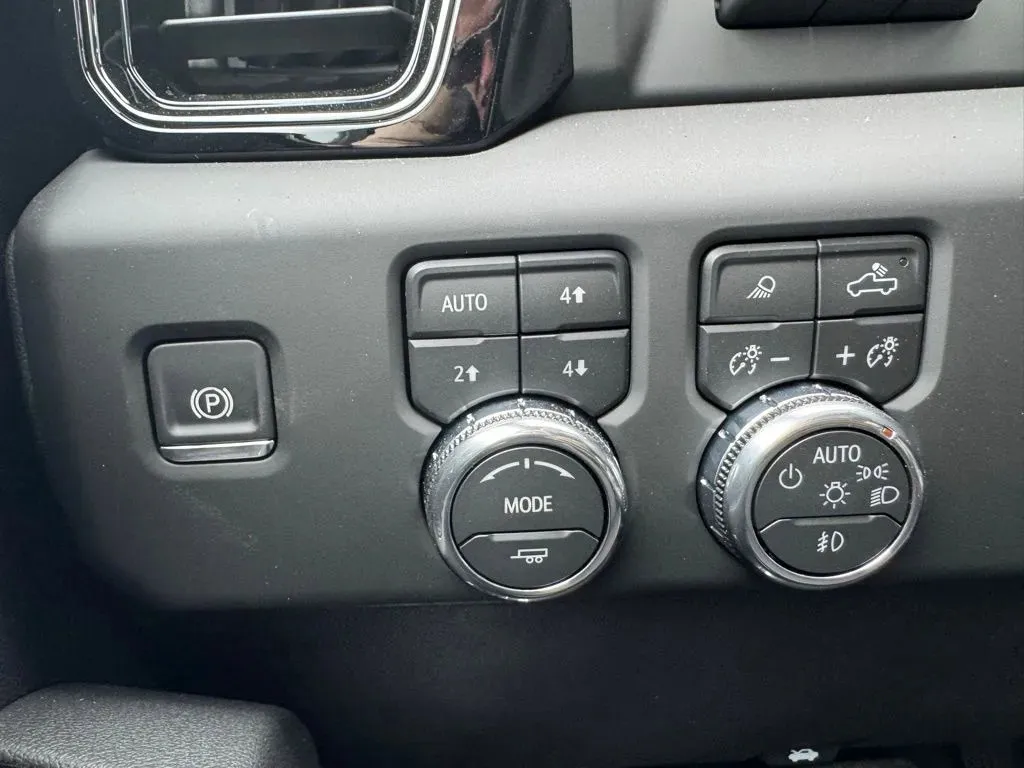 GMC Sierra photo 21