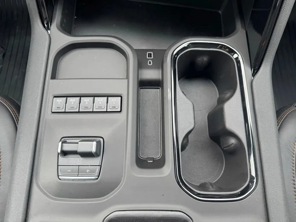 GMC Sierra photo 23