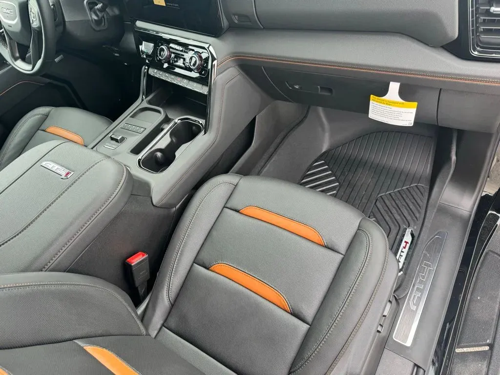 GMC Sierra photo 19