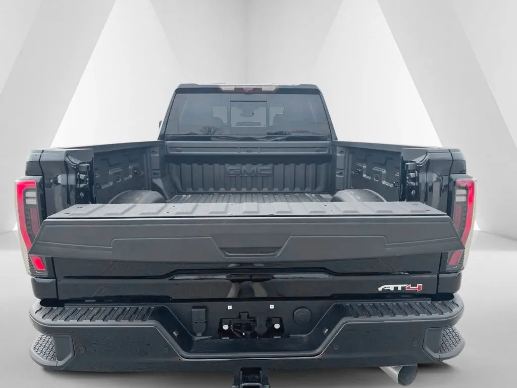 GMC Sierra photo 32