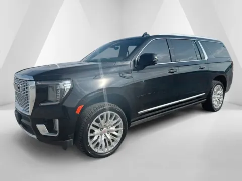 Another view of 2023 GMC Yukon XL Denali for sale in Carroll, OH at Braden Cadillac GMC