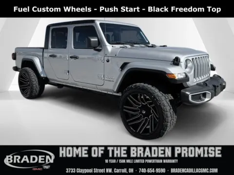 Silver 2023 Jeep Gladiator Overland for sale in Carroll, OH