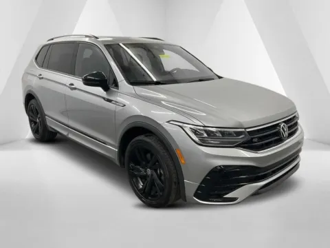 Silver 2024 Volkswagen Tiguan 2.0T SE R-Line Black for sale in Carroll, OH