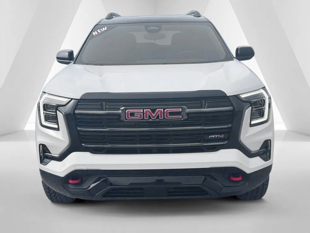 GMC Terrain photo 2