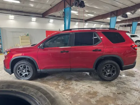 More photos of 2025 Honda Pilot TrailSport at Braden Cadillac GMC, OH