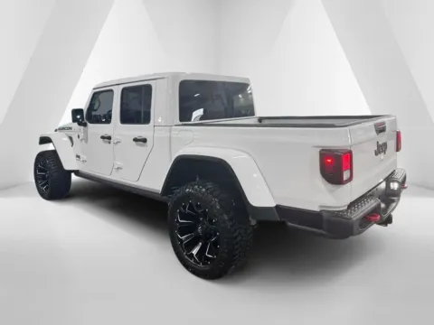 More photos of 2021 Jeep Gladiator Rubicon at Braden Cadillac GMC, OH