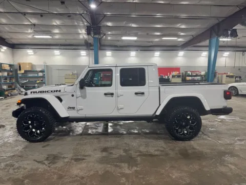 More photos of 2021 Jeep Gladiator Rubicon at Braden Cadillac GMC, OH