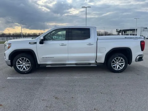 More photos of 2021 GMC Sierra 1500 SLT at Braden Cadillac GMC, OH