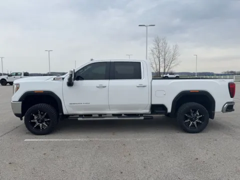 More photos of 2023 GMC Sierra 2500HD SLT at Braden Cadillac GMC, OH