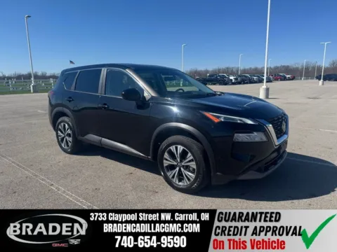 Black 2023 Nissan Rogue SV for sale in Carroll, OH