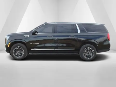 More photos of 2025 GMC Yukon XL Elevation at Braden Cadillac GMC, OH
