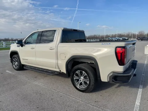 More photos of 2026 GMC Sierra 1500 SLE at Braden Cadillac GMC, OH