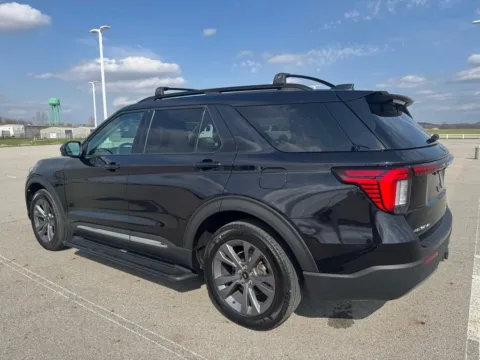 More photos of 2025 Ford Explorer Active at Braden Cadillac GMC, OH