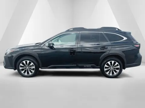 More photos of 2023 Subaru Outback Limited at Braden Cadillac GMC, OH
