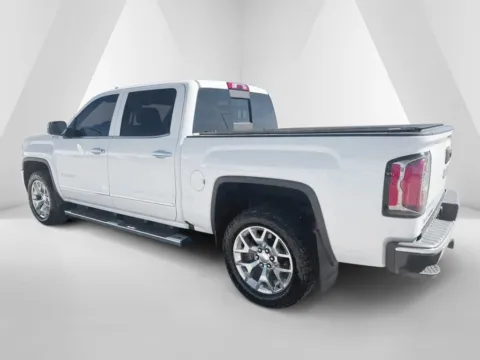 More photos of 2018 GMC Sierra 1500 SLT at Braden Cadillac GMC, OH