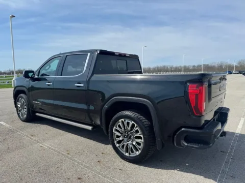 More photos of 2023 GMC Sierra 1500 Denali Ultimate at Braden Cadillac GMC, OH