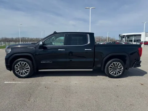 More photos of 2023 GMC Sierra 1500 Denali Ultimate at Braden Cadillac GMC, OH