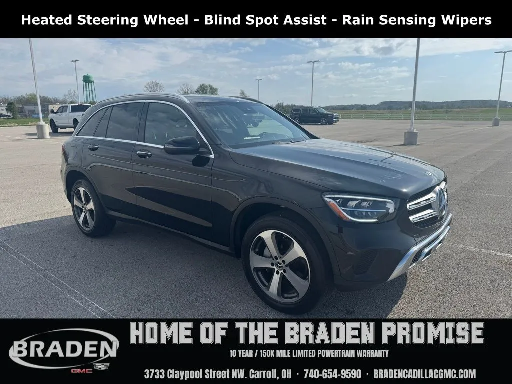 Black 2022 Mercedes-Benz GLC 300 for sale in Carroll, OH