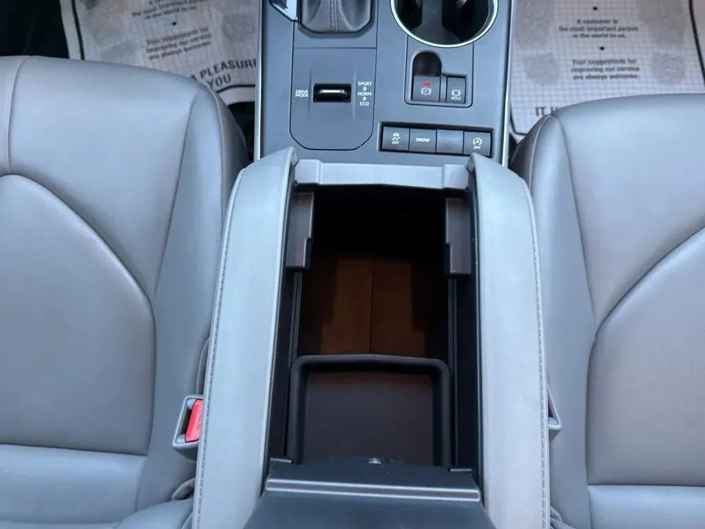 2022 Toyota Highlander XLE - Photo 35