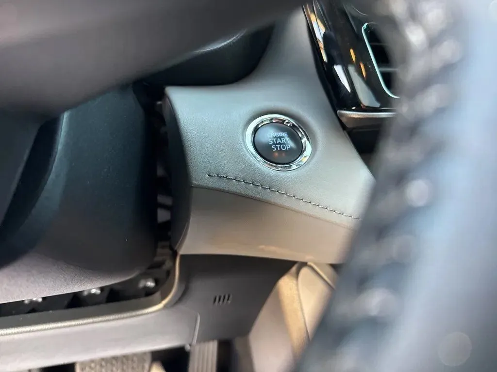 2022 Toyota Highlander XLE - Photo 20