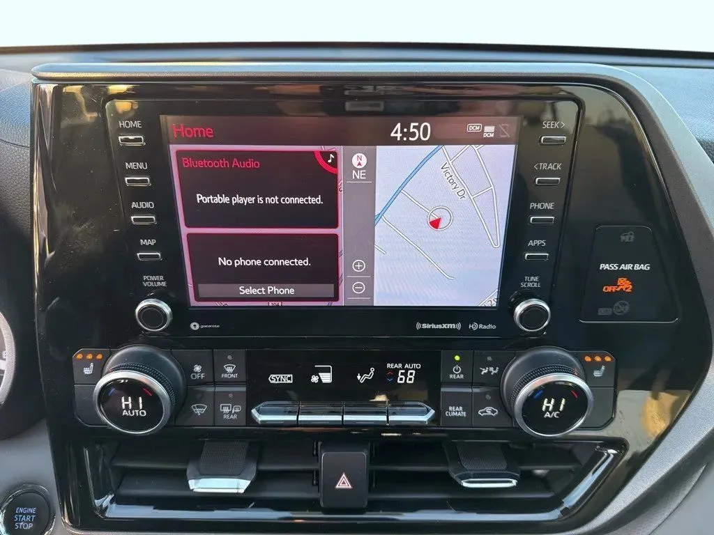 2022 Toyota Highlander XLE - Photo 21