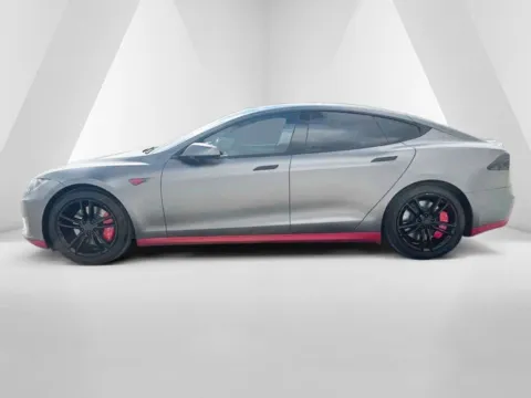 More photos of 2015 Tesla Model S at Braden Cadillac GMC, OH