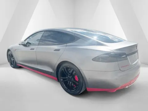 More photos of 2015 Tesla Model S at Braden Cadillac GMC, OH