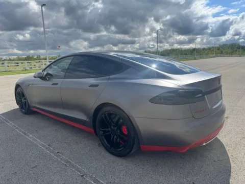 More photos of 2015 Tesla Model S at Braden Cadillac GMC, OH